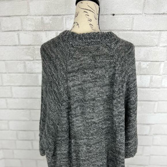 Mystree Gray Short Dolman Sleeve Cable Knit Sweater Size Medium / Large - Picture 8 of 11